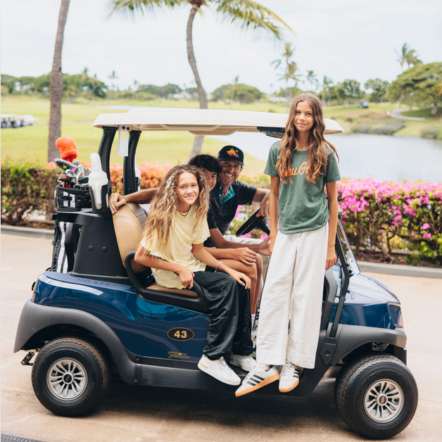 Golfing as a Family: Building Traditions with Oahu Golf Apparel