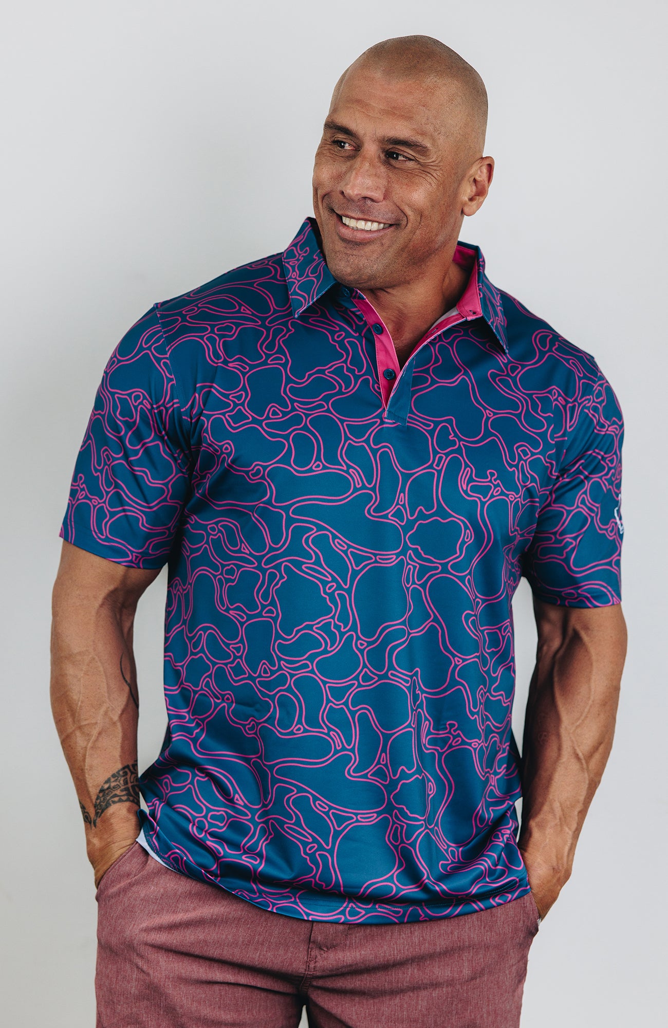 "Island Coral" Contrast - OGA Men's Polo - Deep Blue / Magenta