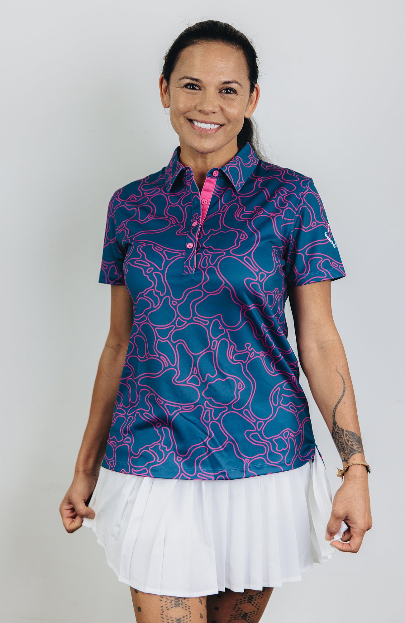 "Island Coral" Contrast - OGA Women's Polo - Deep Blue / Magenta